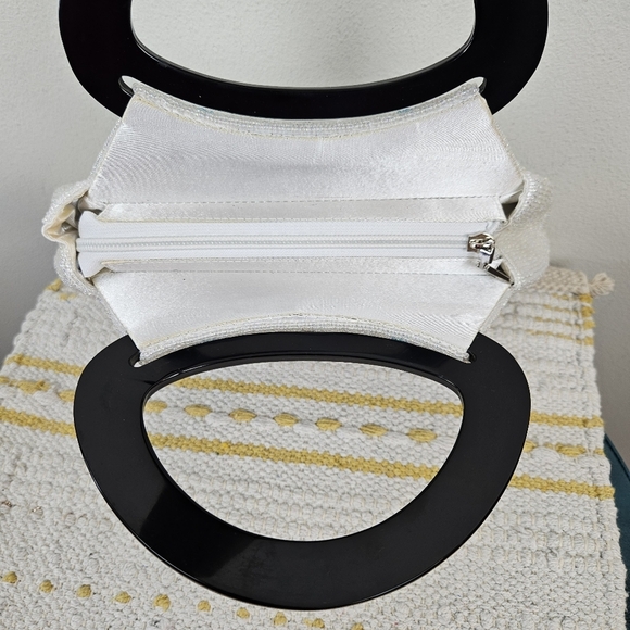 Vintage medium fully beaded bag with plastic grab handles - Picture 5 of 11